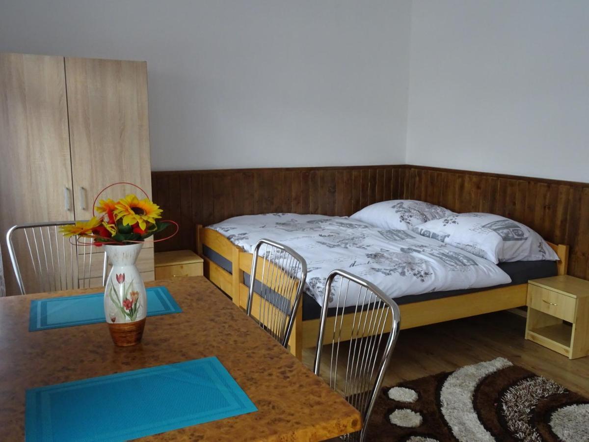 Villa Rekreacny Dom Tyrkys Poprad Esterno foto